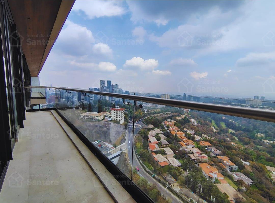 Departamento en venta en Origina Santa Fe, Cuajimalpa, con 2 recámaras, balcón, bodega, vistas al golf y amenidades premium.