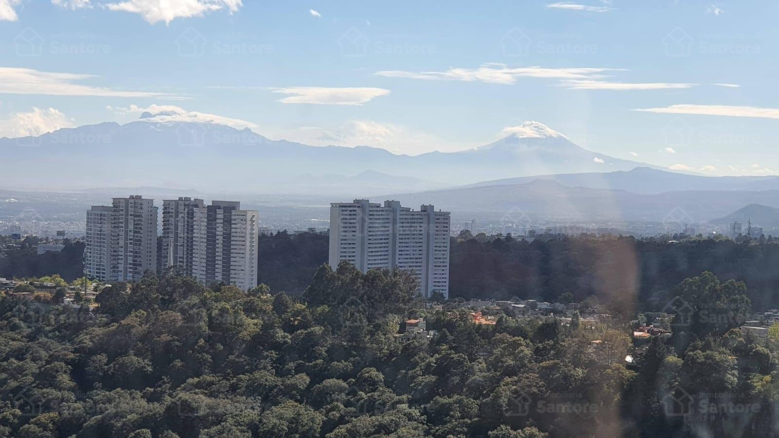 Departamento en venta en Origina Santa Fe, Cuajimalpa, con 2 recámaras, balcón, bodega, vistas al golf y amenidades premium.
