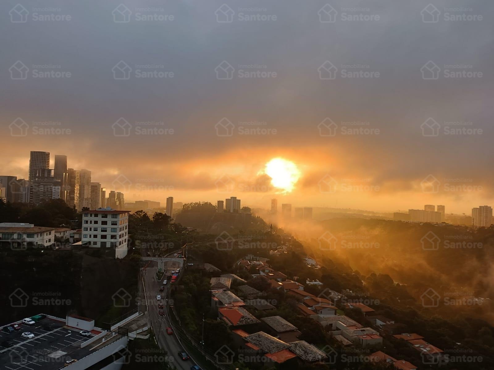 Departamento en venta en Origina Santa Fe, Cuajimalpa, con 2 recámaras, balcón, bodega, vistas al golf y amenidades premium.