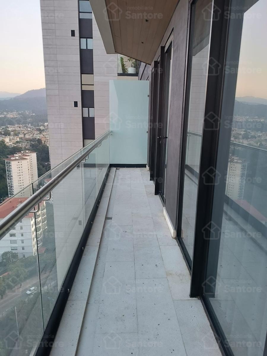 Departamento en venta en Origina Santa Fe, Cuajimalpa, con 2 recámaras, balcón, bodega, vistas al golf y amenidades premium.