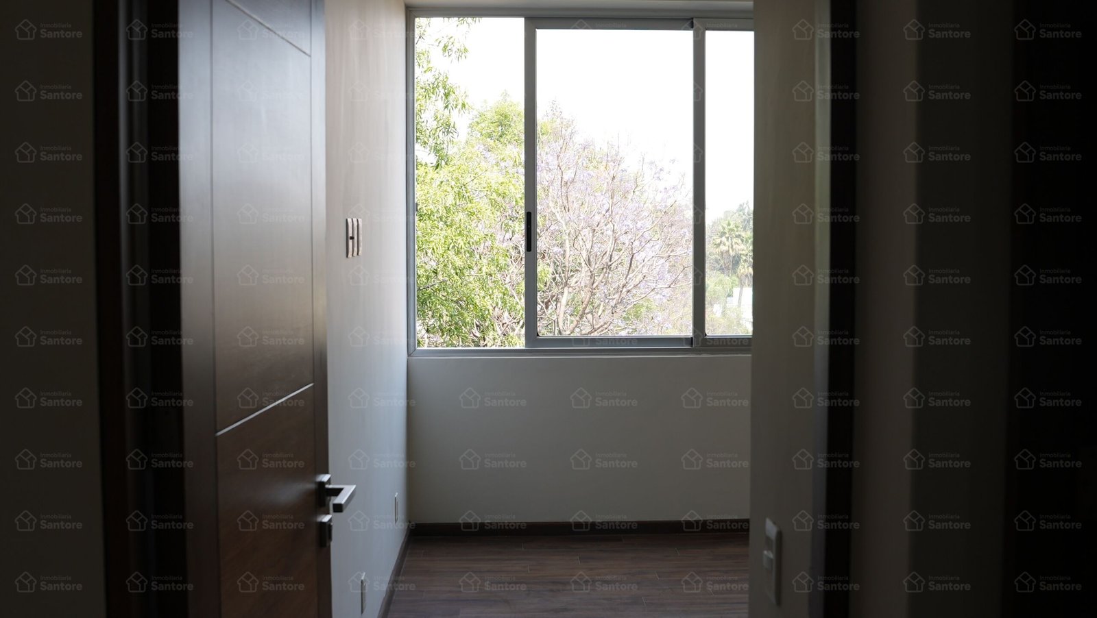 Departamento en venta en Las Águilas, Álvaro Obregón, con 158 m², 2 recámaras, balcón amplio, bodega, gym y 3 estacionamientos techados.