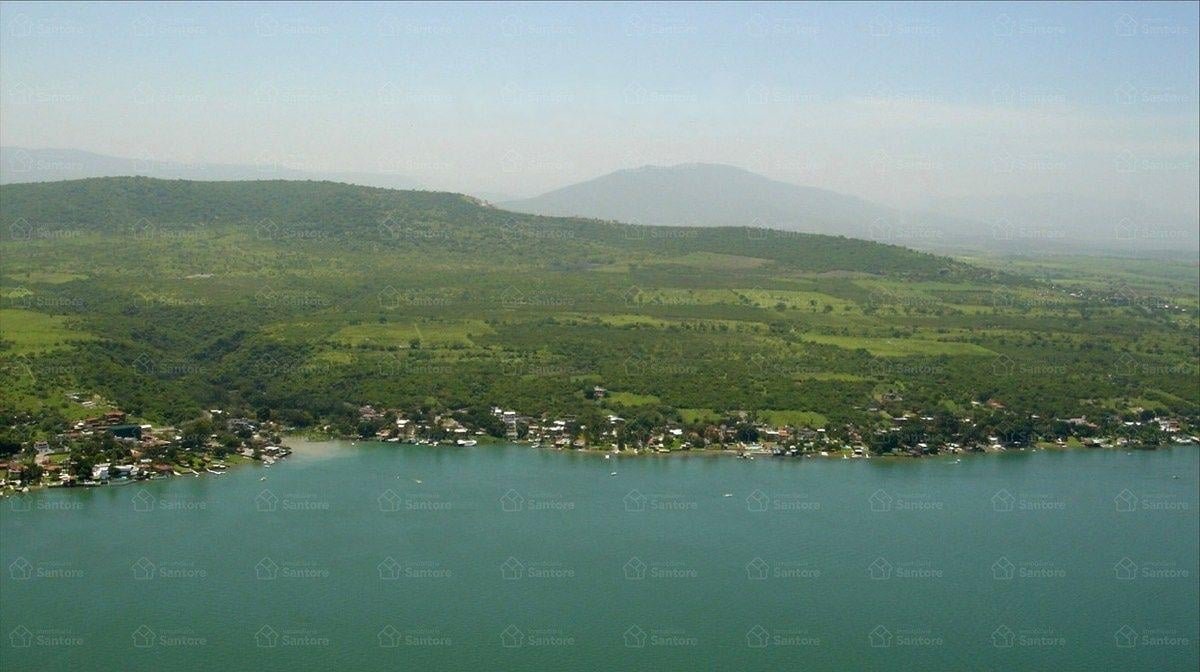 Terreno en venta en Tequesquitengo, Morelos, con 122 hectáreas junto al lago, ideal para desarrollo residencial, turístico o mixto.